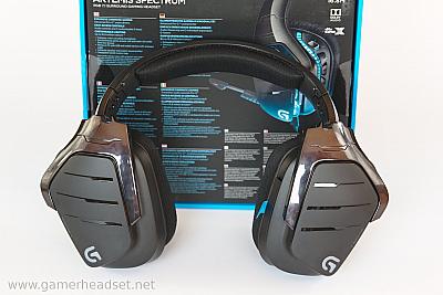 Logitech G633 Gaming-Headset gedreht
