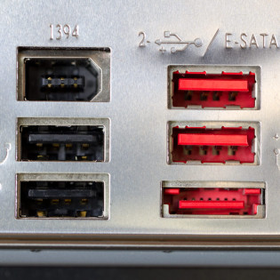 USB Anschlüsse USB Anschlüsse